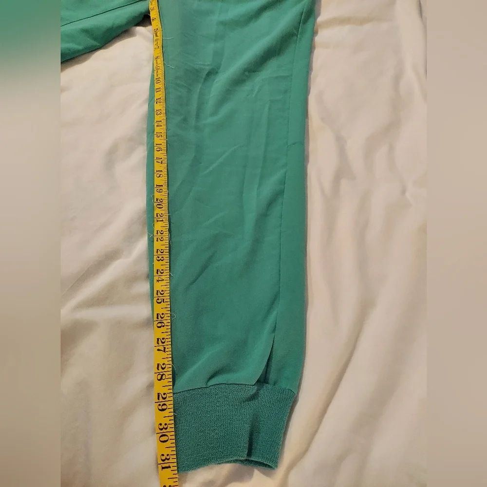 Figs Men's Surgical Green Technical Collection Jogger Scub Pants - XL